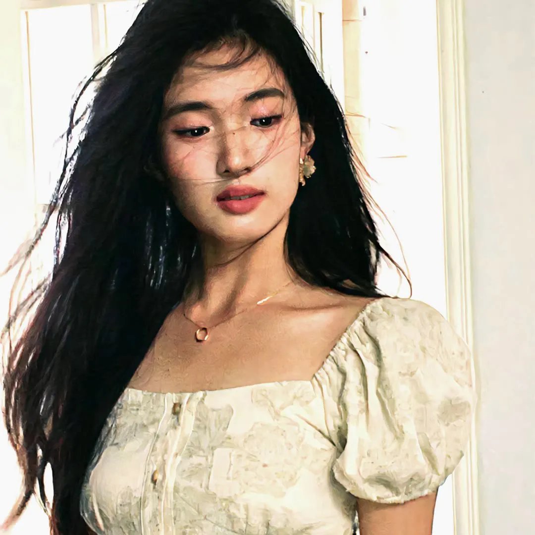 赤裸的美奈子
